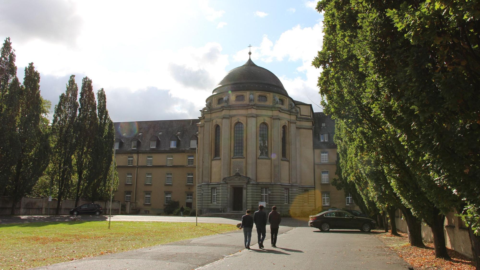 Blick auf das Kloster der Steyler Missionare.