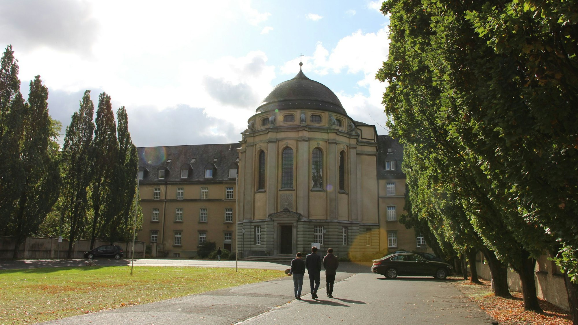 Blick auf das Kloster der Steyler Missionare.