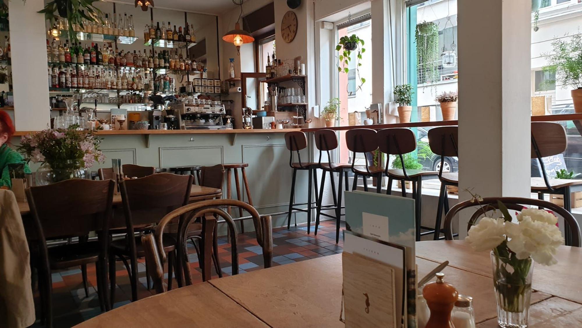 Café Sehnsucht von innen gesehen.