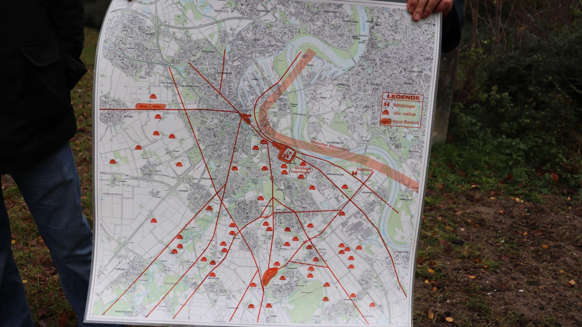 Die früheren Standorte der Römer in Neuss, übertragen auf eine Karte der aktuellen Besiedlung.