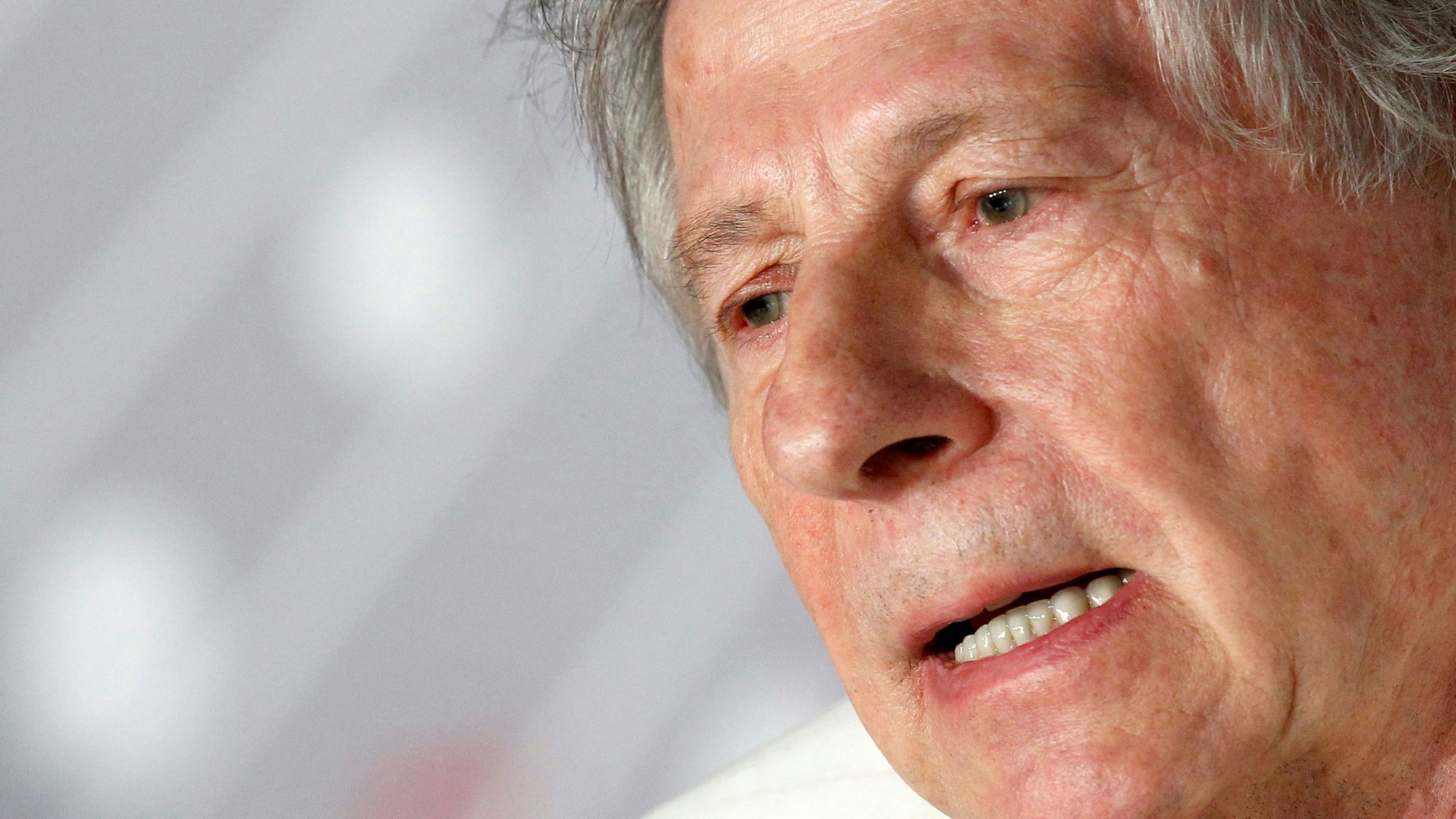 25.05.2013, Frankreich, Cannes: Regisseur Roman Polanski stellt sein Sado-Maso-Drama «Venus im Pelzmantel» beim Filmfestival in Cannes vor. (zu dpa: "Zum 90. Geburtstag: Wer hat Angst vor Roman Polanski?")