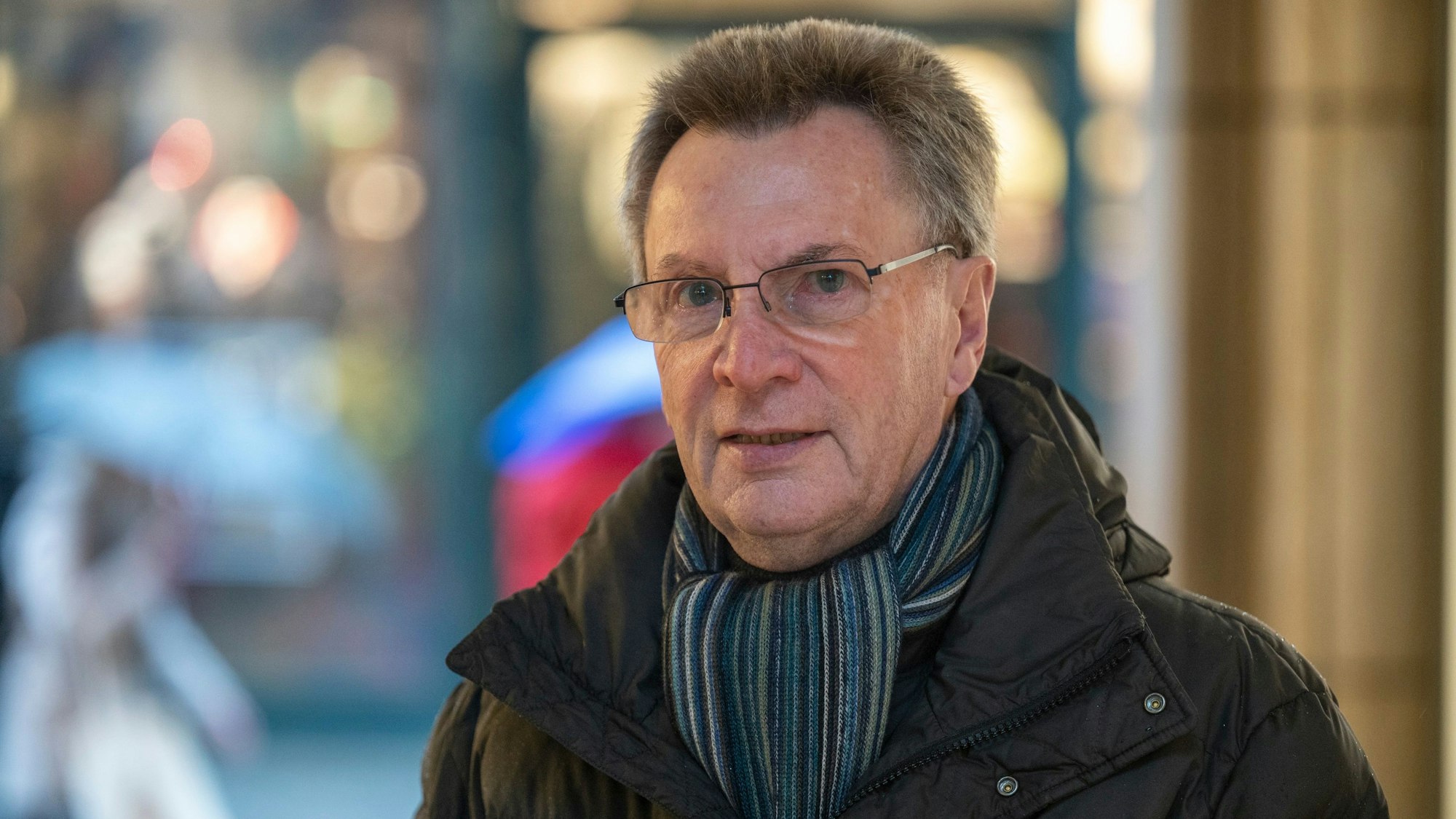 21.12.2023, Köln: Harald. Umfrage dazu worauf sich Menschen im Jahr 2024 freuen. Foto: Uwe Weiser