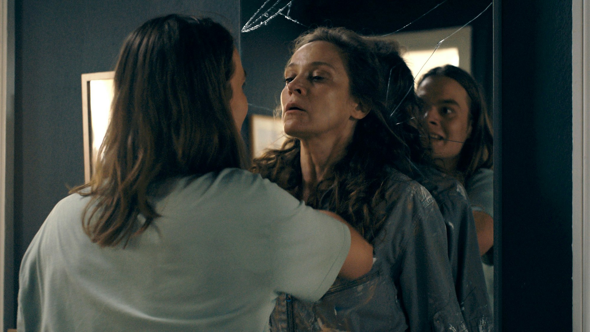 Die problematische Beziehung zwischen Lucas Baer (Bela Gábor Lenz) und seiner Mutter Anette (Jeanette Hain) spielt im neuesten Frankfurter Tatort eine zentrale Rolle.