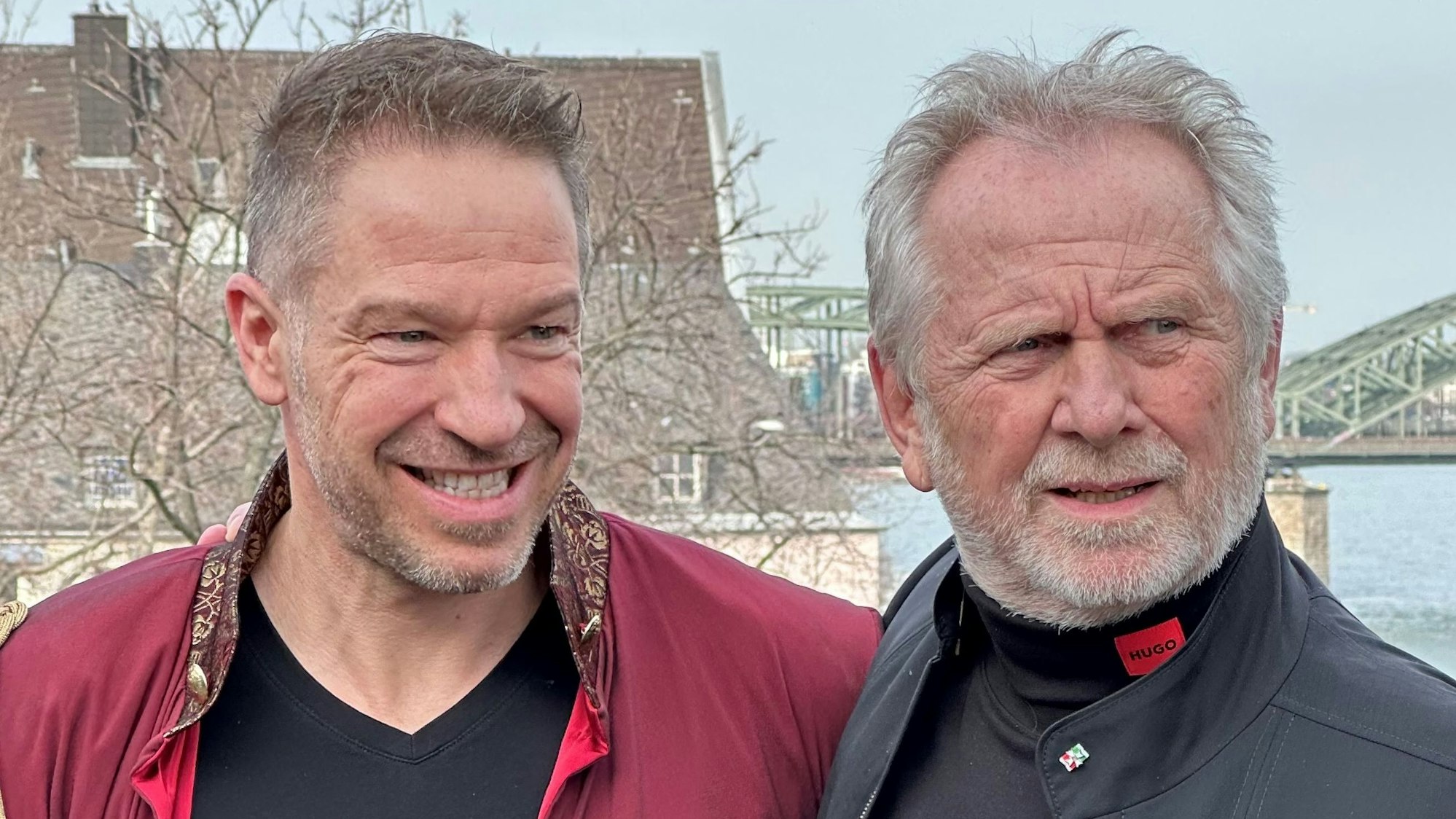 Im Porträt zu sehen sind der Sänger Henning Krautmacher, ehemaliger Frontmann der Höhner, und sein Nachfolger Patrick Lück.