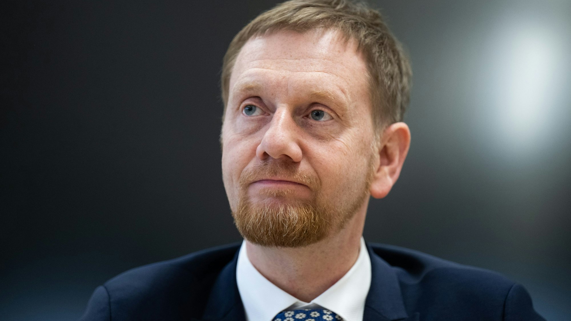 ARCHIV - 17.11.2023, Sachsen, Stolpen: Michael Kretschmer (CDU), Ministerpräsident von Sachsen. (zu dpa: «Kretschmer für Sondervermögen und Hilfe für die kommunale Familie») Foto: Robert Michael/dpa +++ dpa-Bildfunk +++