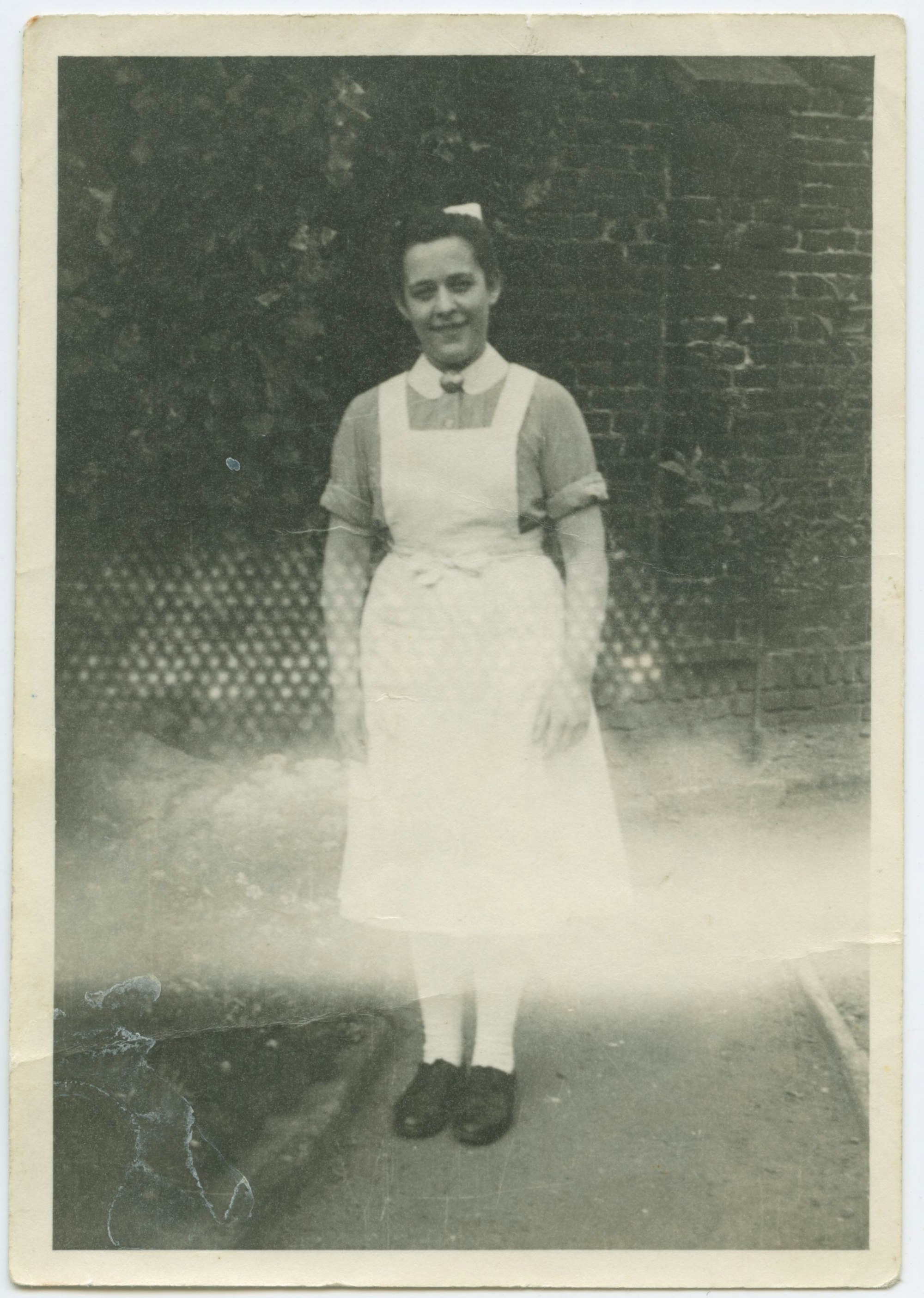 Klara Wind in Krankenschwesternuniform