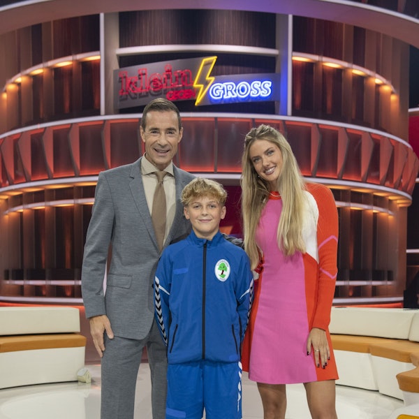 Auf dem Bild sind der Moderator Kai Pflaume, die Sportlerin Alica Schmidt und der Frechener Tom Eichinger zu sehen.