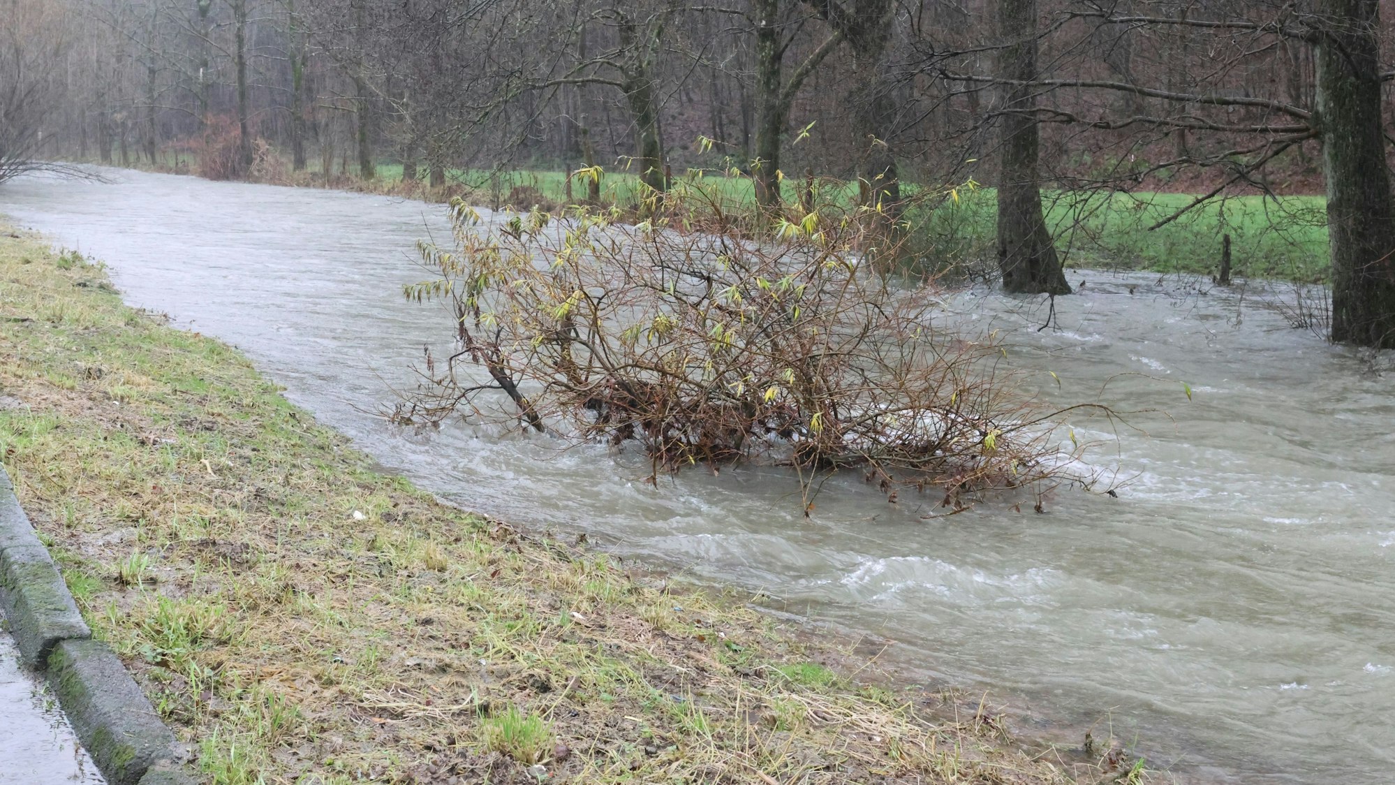 Aggerhochwasser in Rebbelroth.