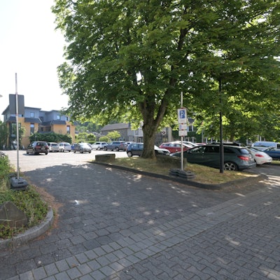 Das Foto zeigt den Karlheinz-Stockhausen-Platz in Kürten