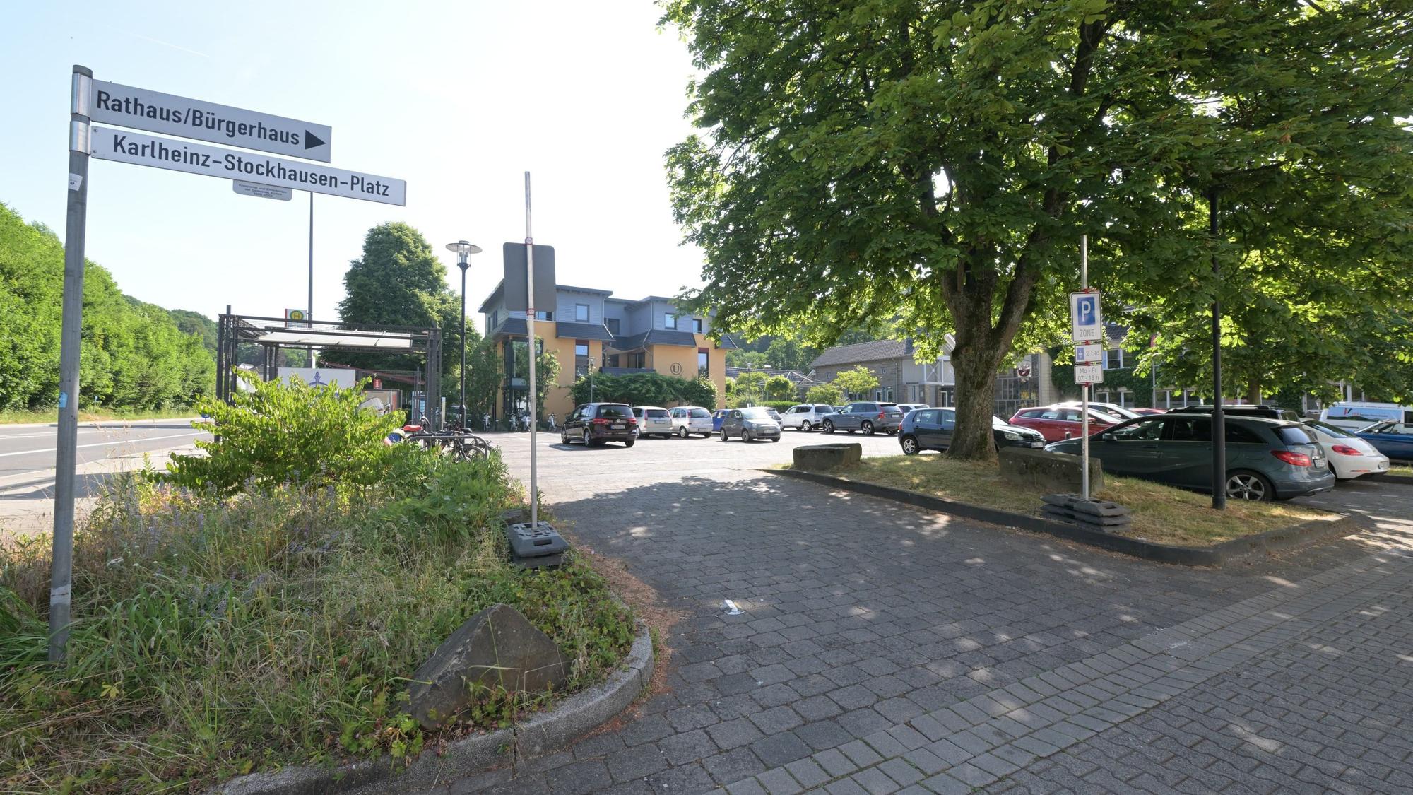 Das Foto zeigt den Karlheinz-Stockhausen-Platz in Kürten.