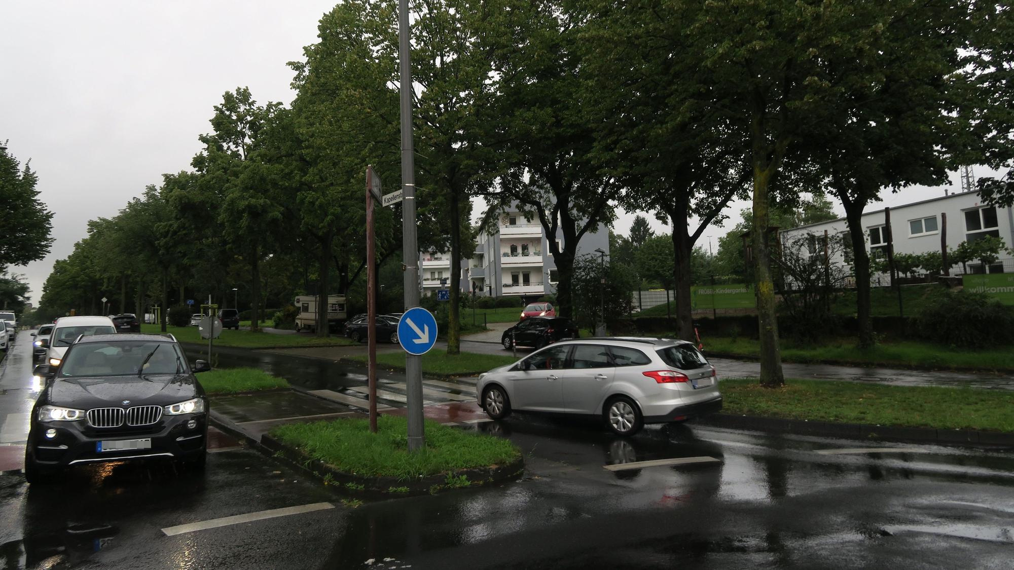 Autos an einer Kreuzung