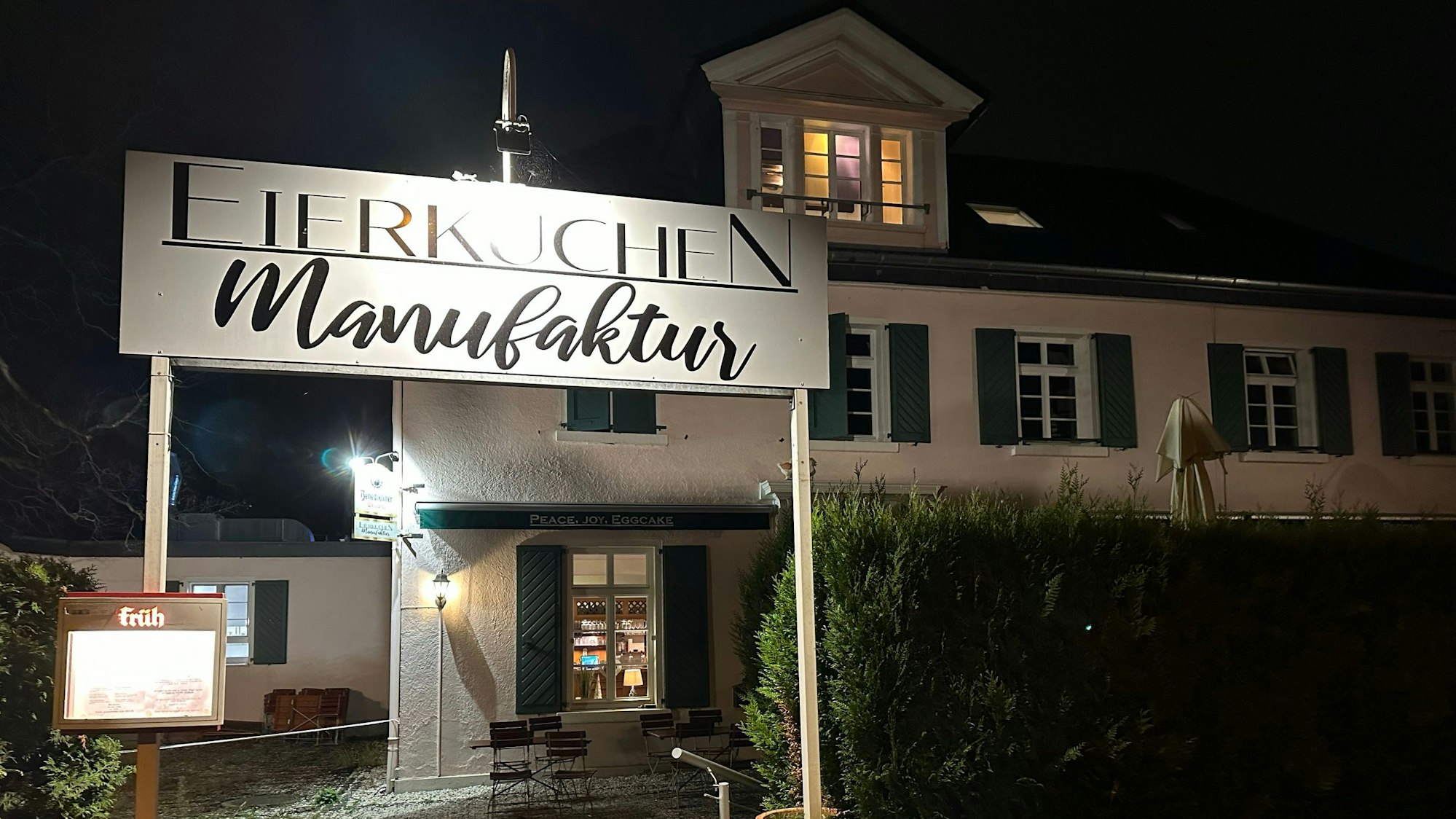 Der Gastronomiebetrieb im denkmalgeschützten Lindenhof von außen