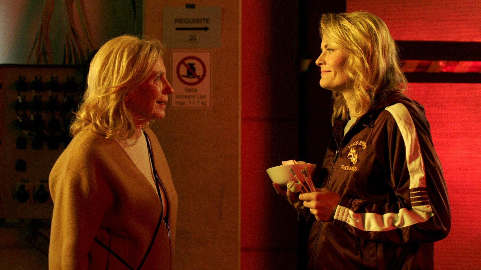 Jüngere Frauen wie Hazel Brugger laufen Maren Kroymann in der 20. Folge von ihrer Sendung „Kroymann“ den Rang ab.