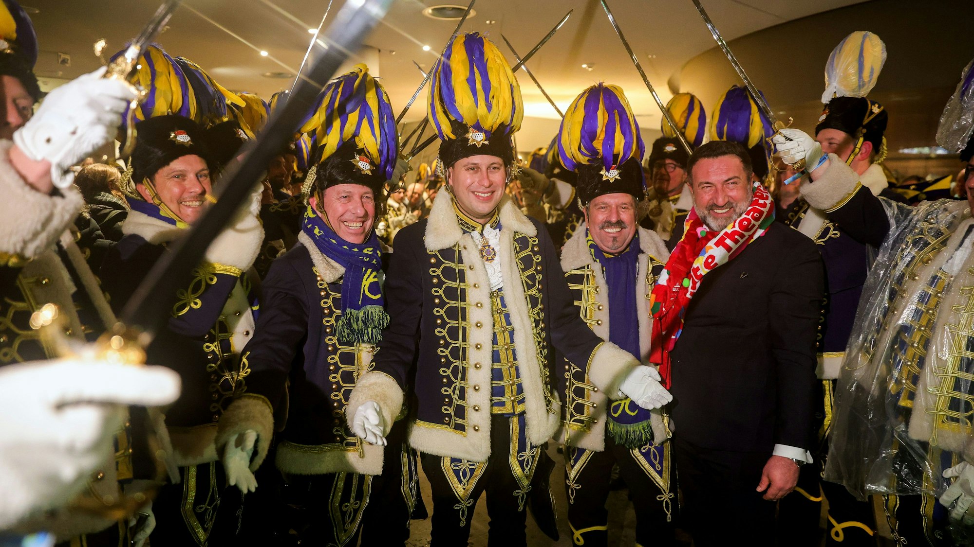 Einzug des designierten Dreigestirn in die Hofburg.