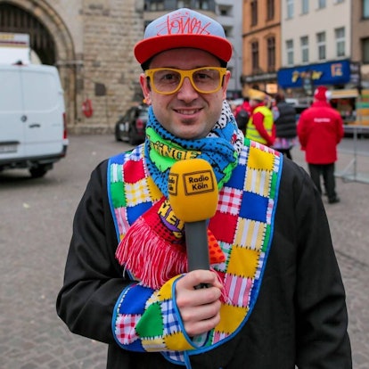 Der Moderator Dominik Becker von Kölsch & Jot