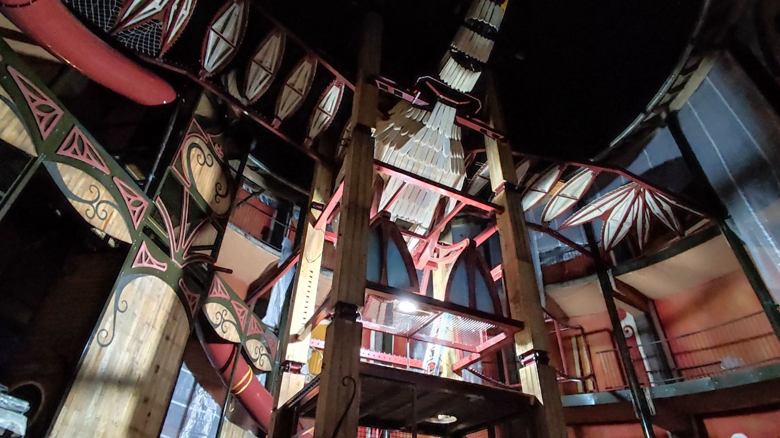 Ein neues Foto zeigt den aktuellen Stand der Attraktion „Avoras“ im Phantasialand.