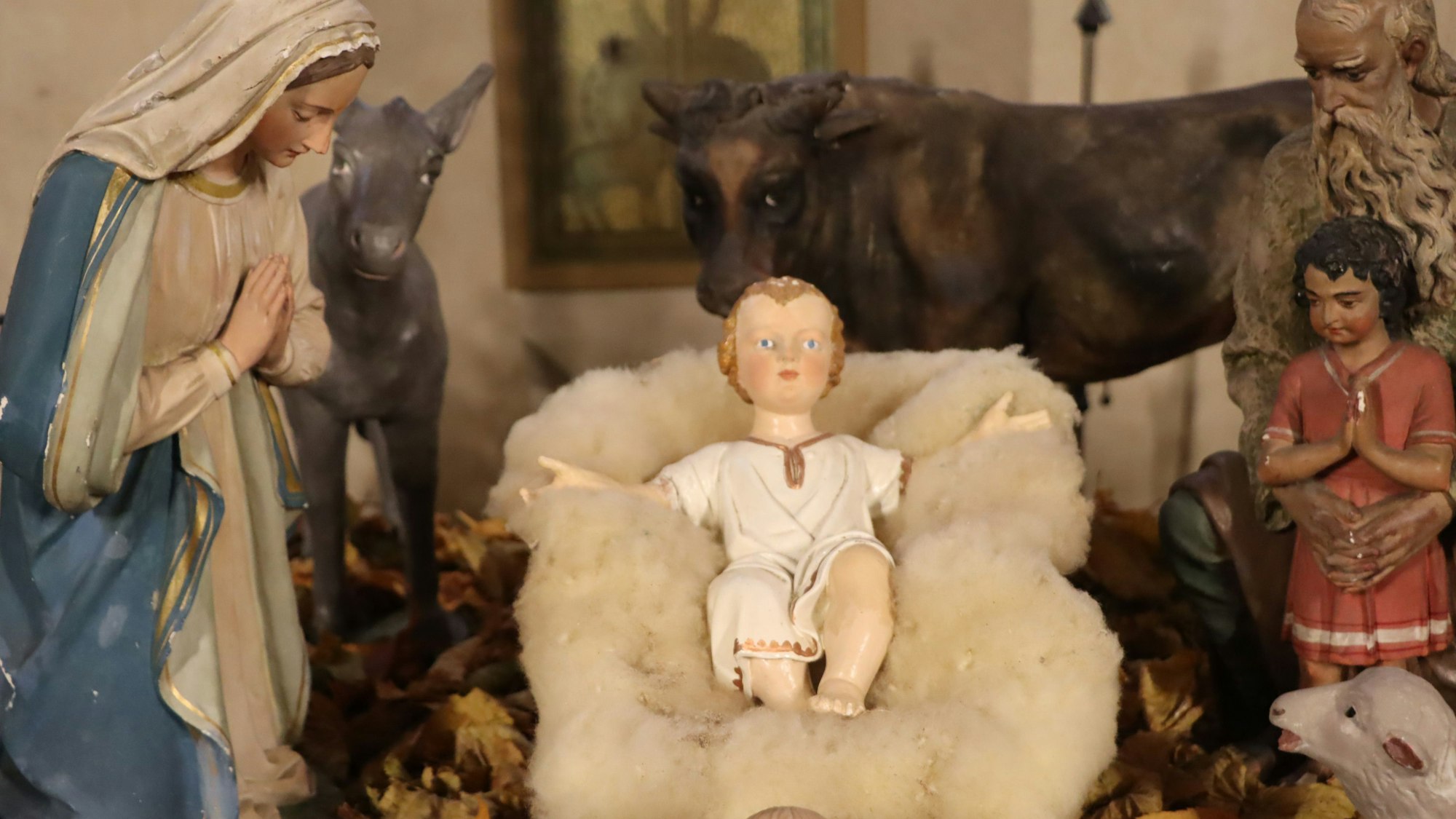 Blick in eine Weihnachtskrippe.