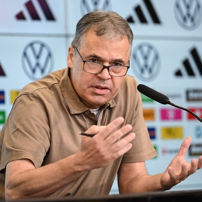 DFB-Geschäftsführer Andreas Rettig bei einer Pressekonferenz.