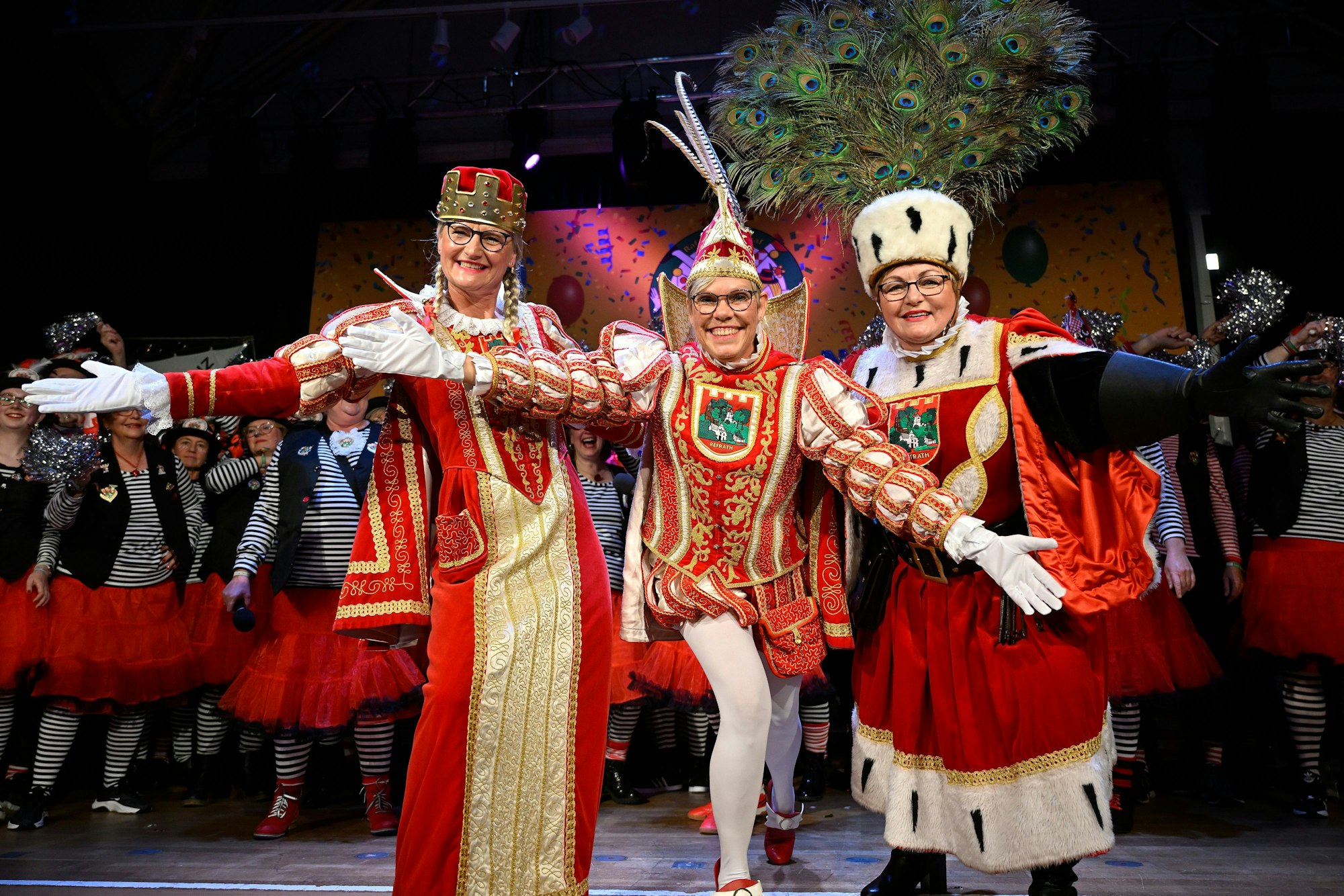 Das Foto zeigt das Refrather Dreigestirn 2024