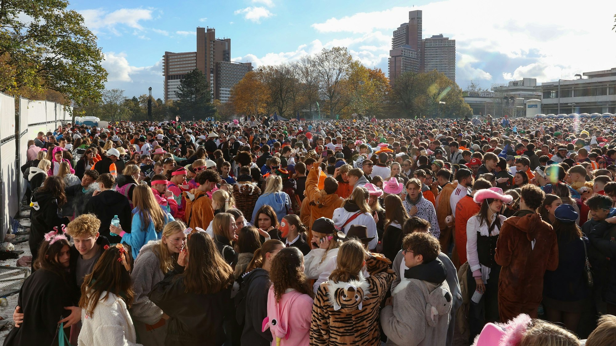 Sessionsauftakt Kölner Karneval
Uniwiese
