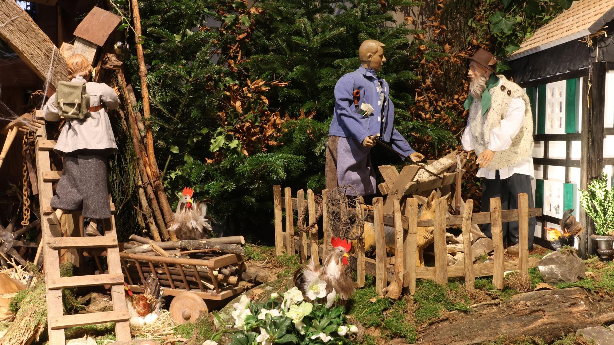 Wipperfürth: Die Krippe in St. Nikolaus zeigt bäuerliches Leben Anfang des 19. Jahrhunderts in vielen Details.