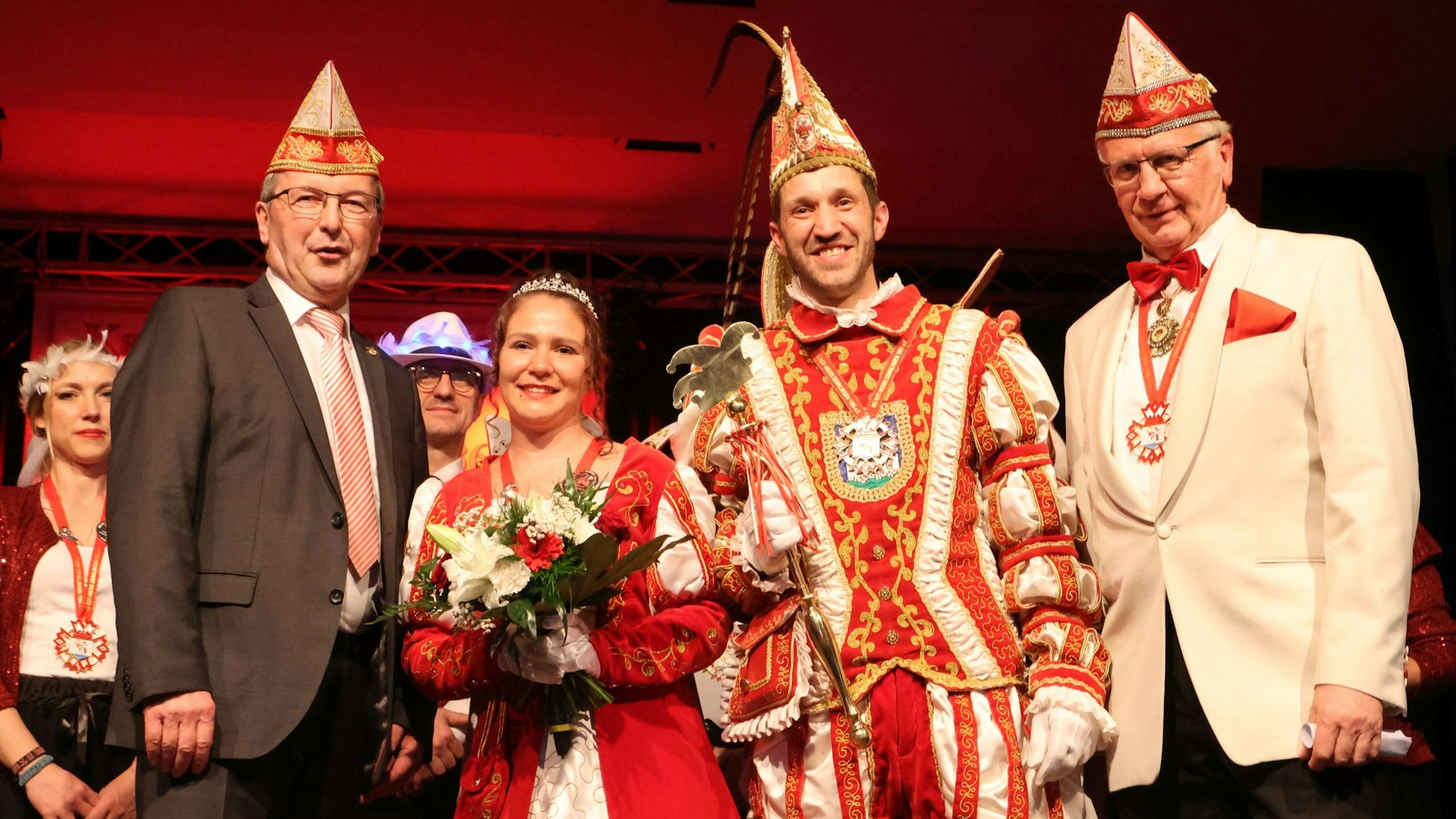 Proklamation der KG Rot-Weiß Denklingen.