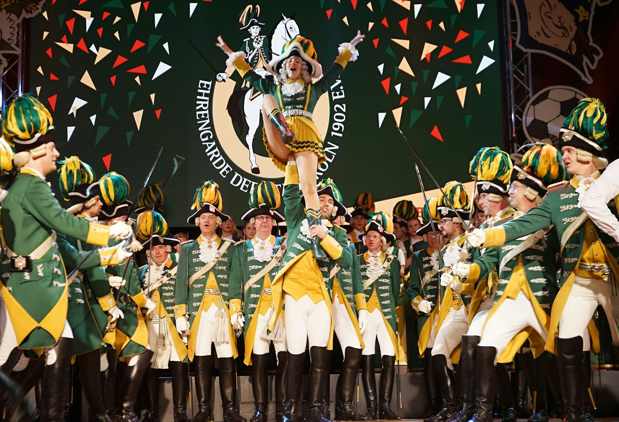Tanzkorps der Ehrengarde auf der Bühne