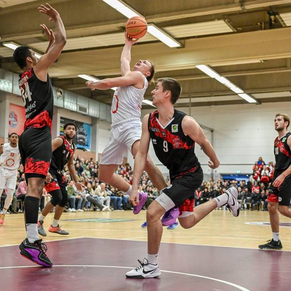 Barmer 2. Basketball Bundesliga ProB: Rheinstars Koeln vs. Bayer Giants Leverkusen, 06.01.2024 Rupert Hennen RheinStars Koeln 5, Barmer 2. Basketball Bundesliga ProB: Rheinstars Koeln vs. Bayer Giants Leverkusen am 06.01.2024 im ASV Koeln in Koeln Nordrhein-Westfalen *** Barmer 2 Basketball Bundesliga ProB Rheinstars Koeln vs Bayer Giants Leverkusen, 06 01 2024 Rupert Hennen RheinStars Koeln 5 , Barmer 2 Basketball Bundesliga ProB Rheinstars Koeln vs Bayer Giants Leverkusen on 06 01 2024 at ASV Koeln in Koeln North Rhine-Westphalia Copyright: xBEAUTIFULxSPORTS/Mueller-Laschetx
