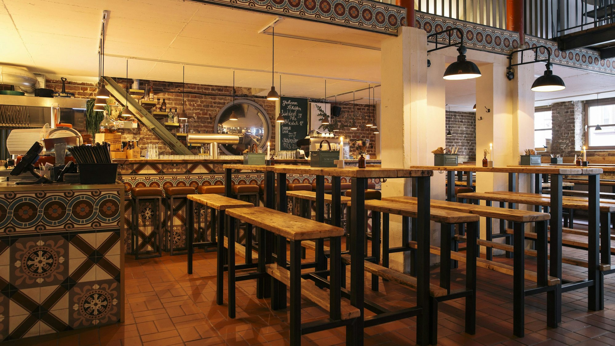 Das Restaurant des Brauhauses „Johann Schäfer“ in der Kölner Südstadt. (Symbolbild)