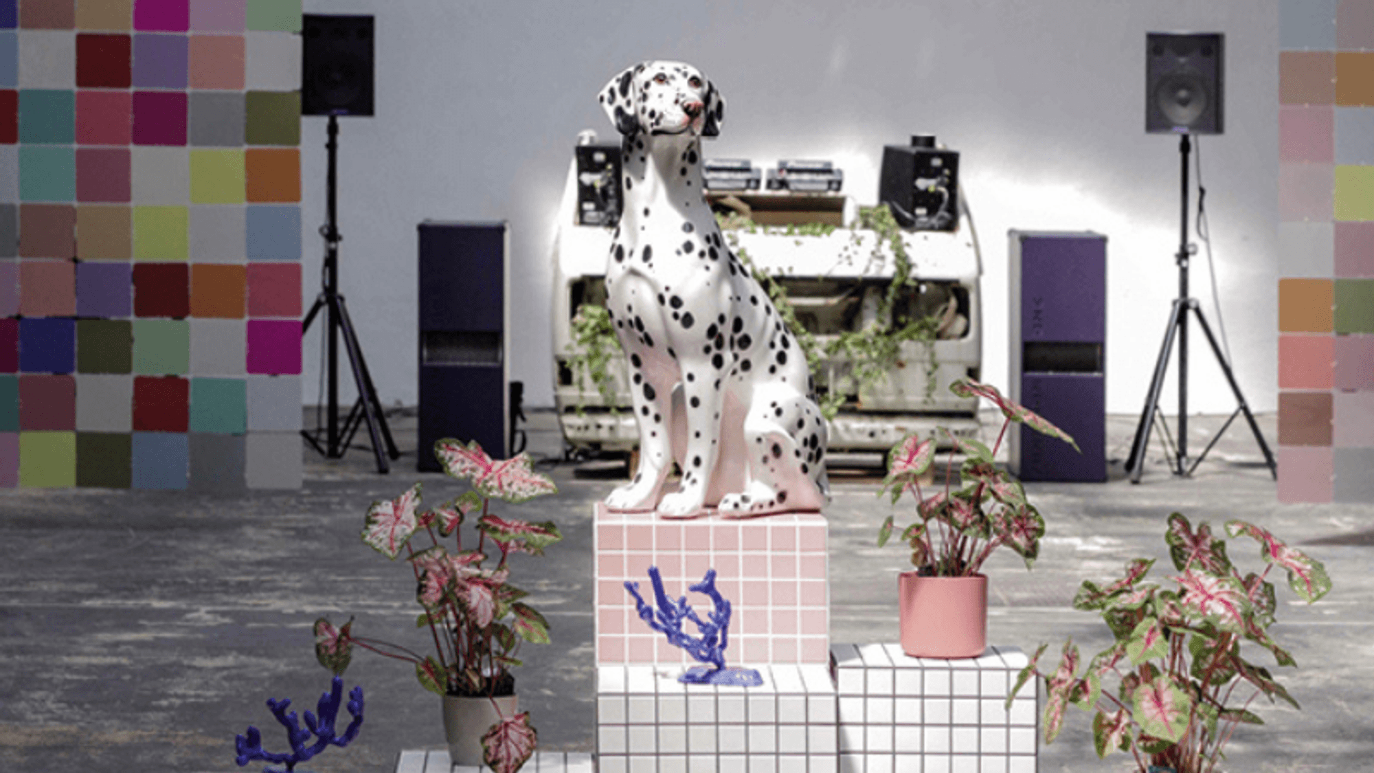 Im Hallmackenreuther am Brüsseler Platz stellt das Studiodada eine Auswahl an Produkten zwischen Design und Kunst aus.