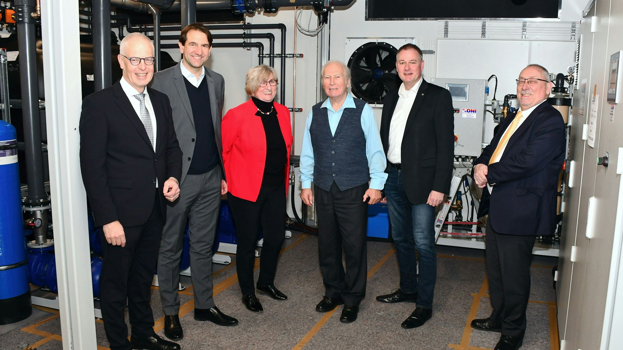 Besuch bei der Firma Oni (v.l.): Dr. Herman-Josef Tebroke, Andreas Junge, Vera Rilke-Haerst, Wolfgang Oehm, Dr. Carsten Brodesser und Michael Haers.