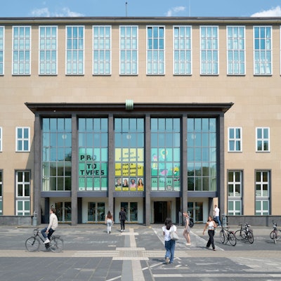 Der Eingang der Uni Köln (Archivbild)