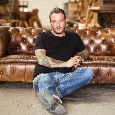Marcel Struck in seinem Vintage-Möbellager Exquisit in Ehrenfeld