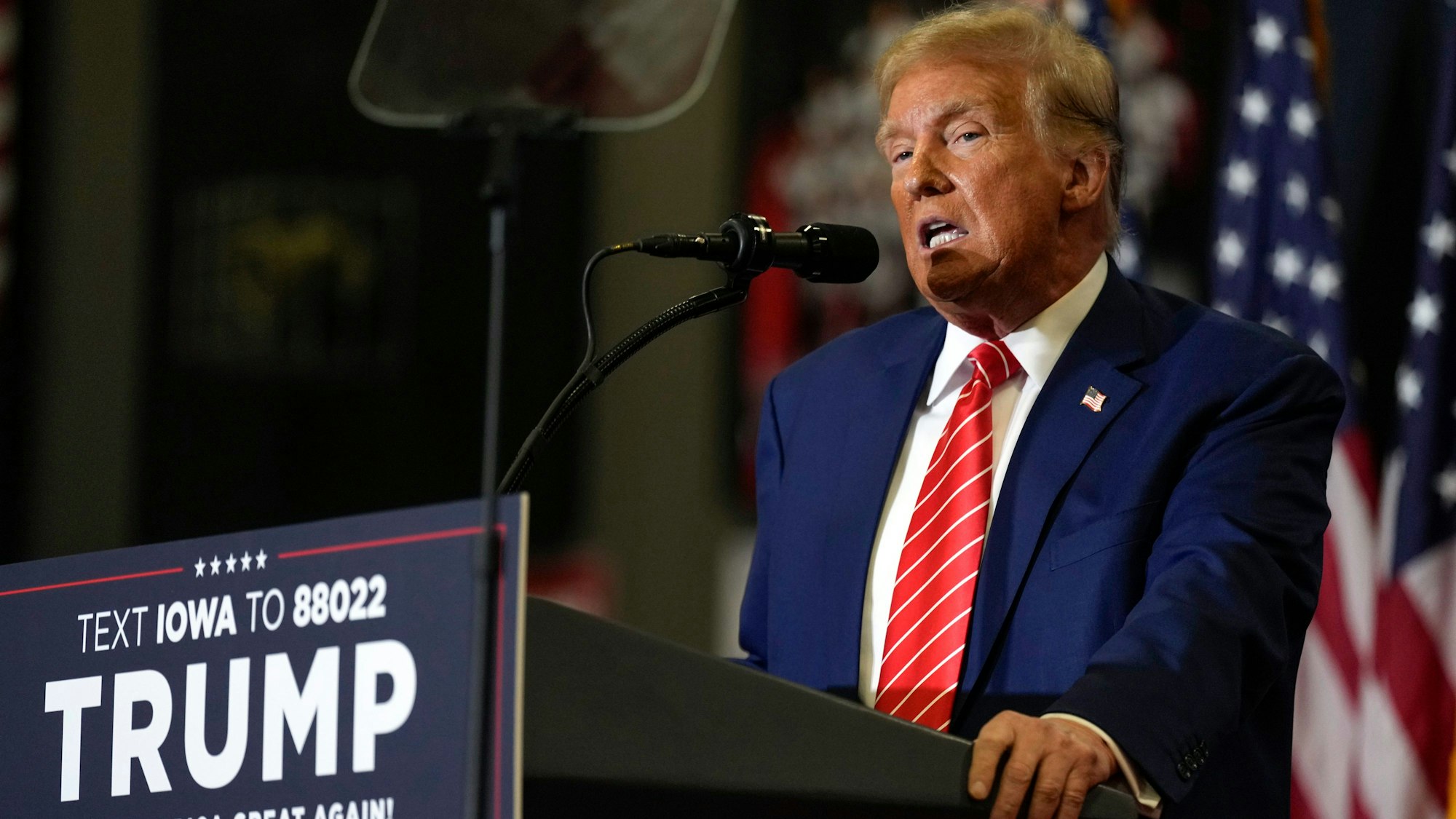 Der frühere US-Präsident Donald Trump während einer Wahlkampfveranstaltung in Clinton, Iowa am 6. Januar 2024.