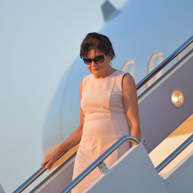 Amalija Knavs steigt aus der Ait Force One