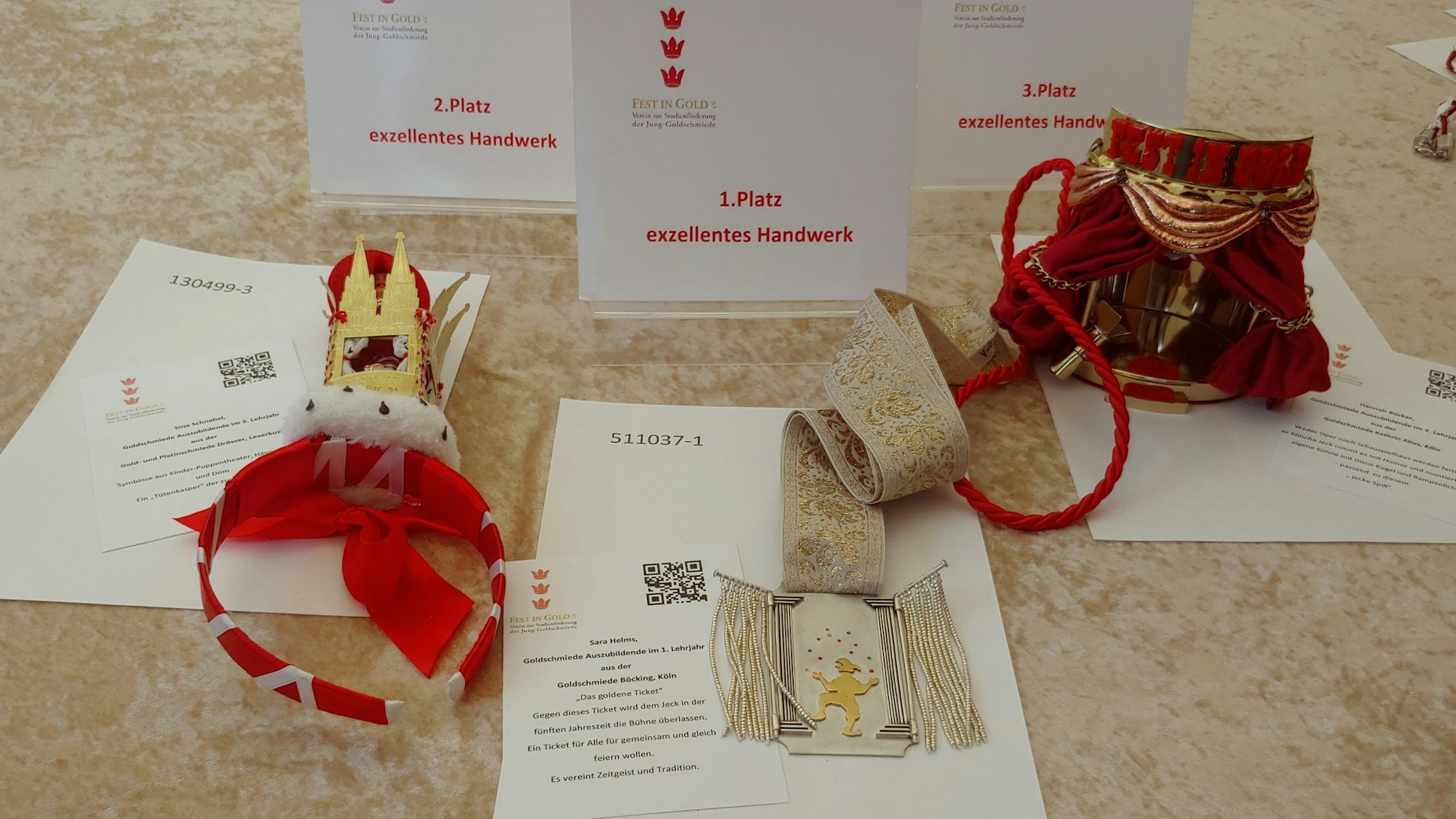 Die drei Gewinner-Orden des Wettbewerbs