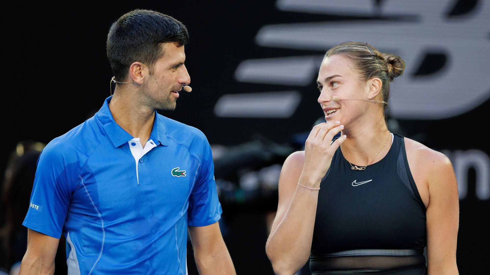 Die amtierenden Titelinhaber der Australian Open in Melbourne sind Novak Đoković im Herreneinzel und Aryna Sabalenka im Dameneinzel.