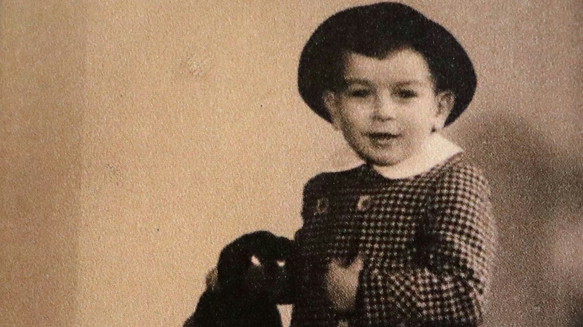 Auf dem Bild ist ein Kind zu sehen.