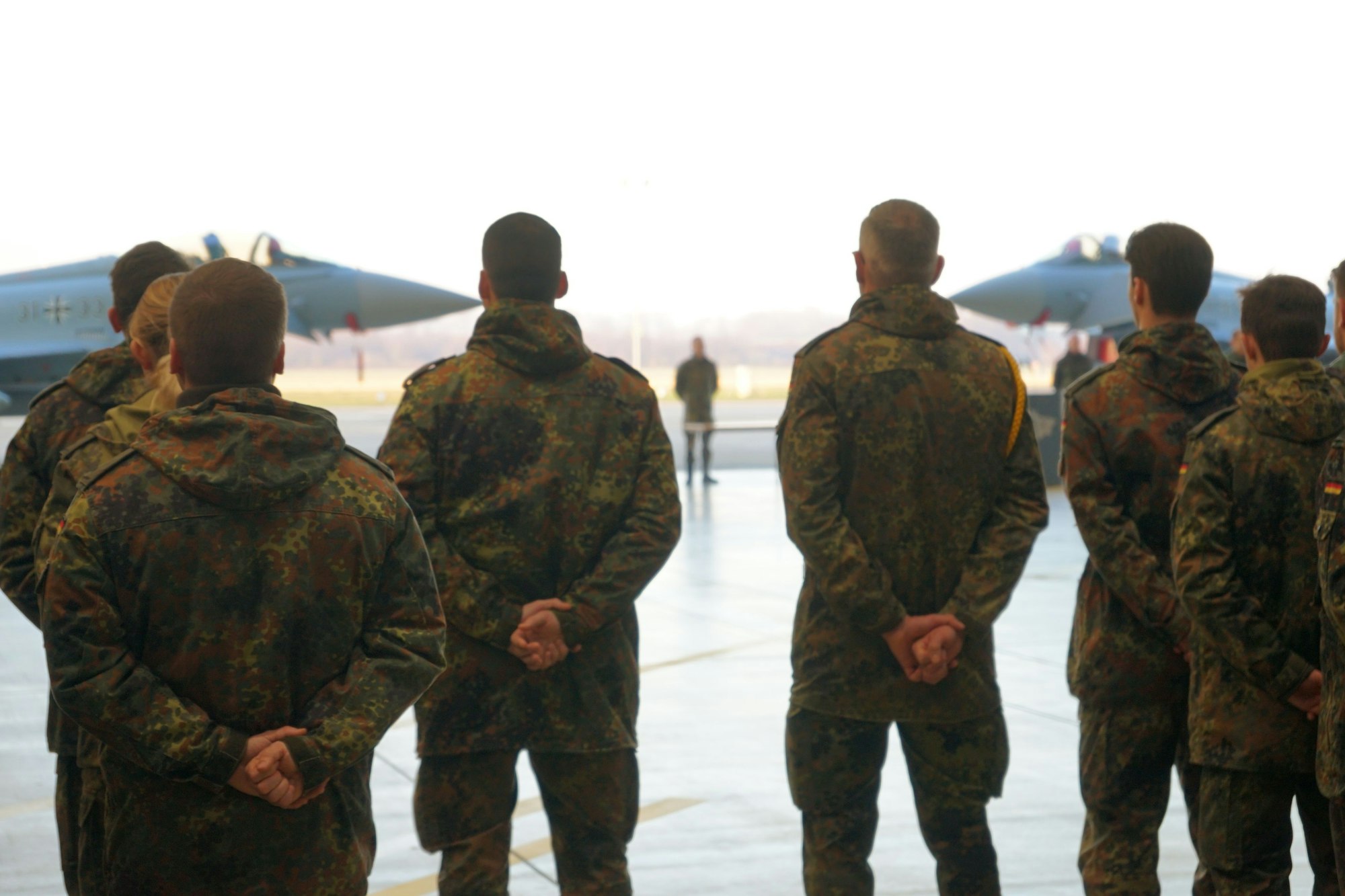 Dieses Jahr stehen für die Soldaten des Boelcke-Geschwaders, die hier vor ihren Flugzeugen stehen, einige Großübungen an.