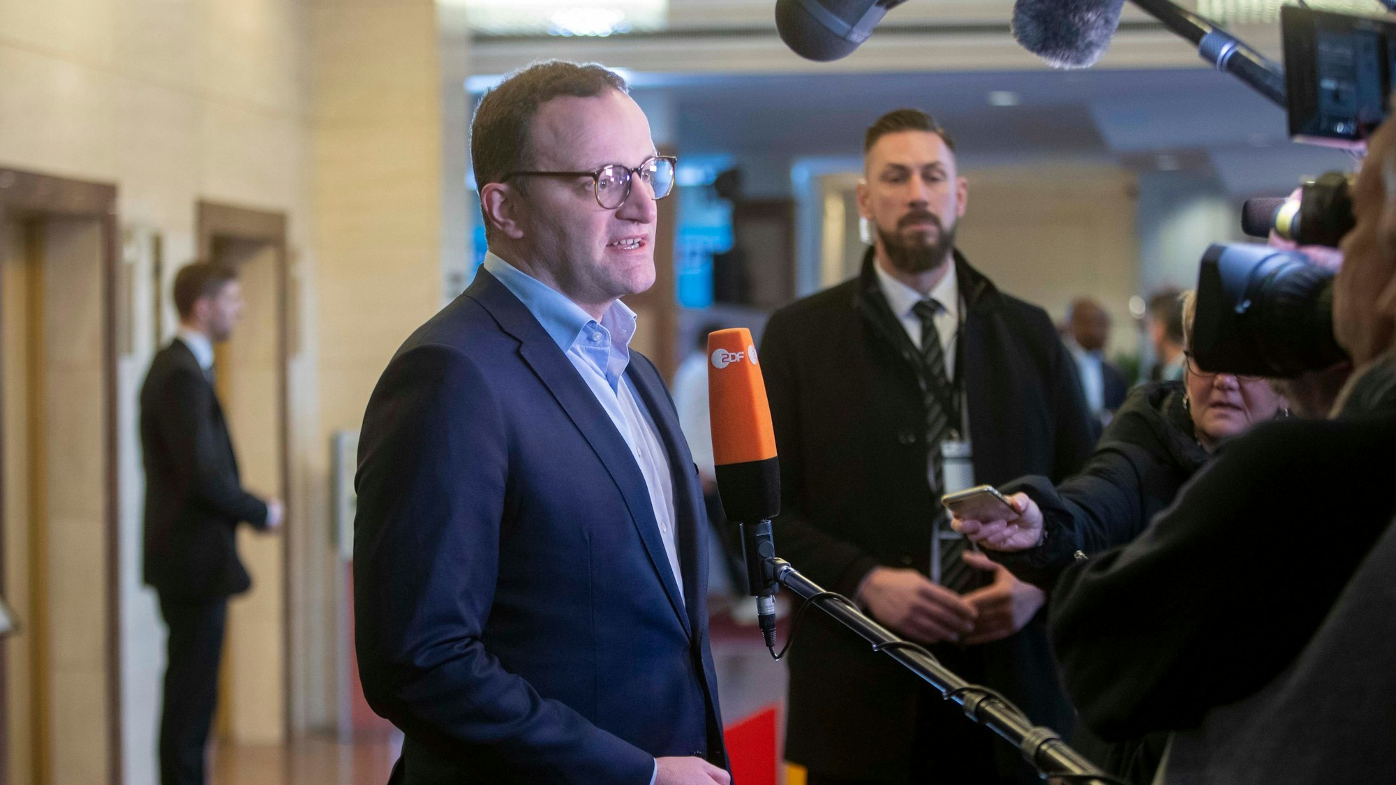 12.01.2024, Baden-Württemberg, Heidelberg: Jens Spahn (CDU), ehemaliger Bundesgesundheitsminister, gibt vor Beginn der Klausurtagung des CDU-Bundesvorstands ein Interview. Foto: Helmut Fricke/dpa +++ dpa-Bildfunk +++