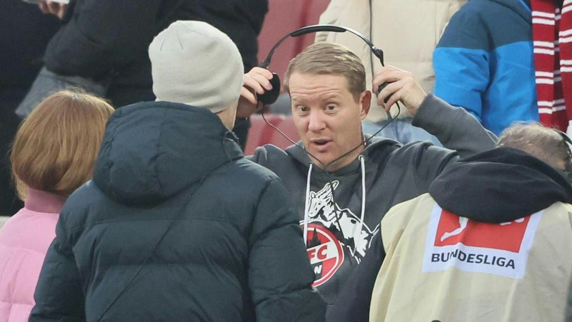 Timo Schultz bei seinem ersten Auftritt als FC Trainer im Rhein-Energie-Stadion.