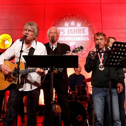 Alt-Bläck-Fööss Bömmel Lückerath und Kafi Biermann zusammen mit den Alt-Höhnern