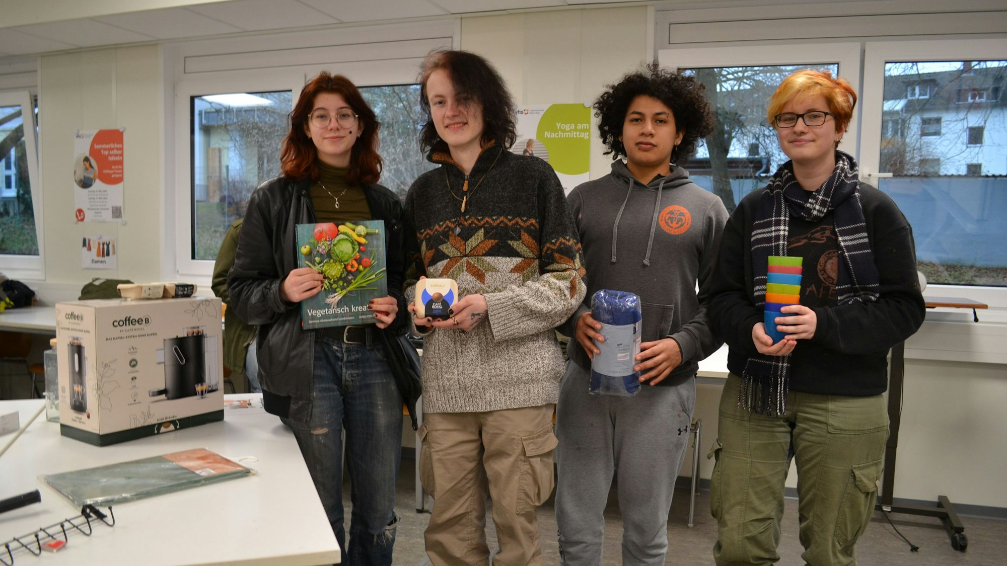 Noah Haas (ganz rechts) ist alles losgeworden.