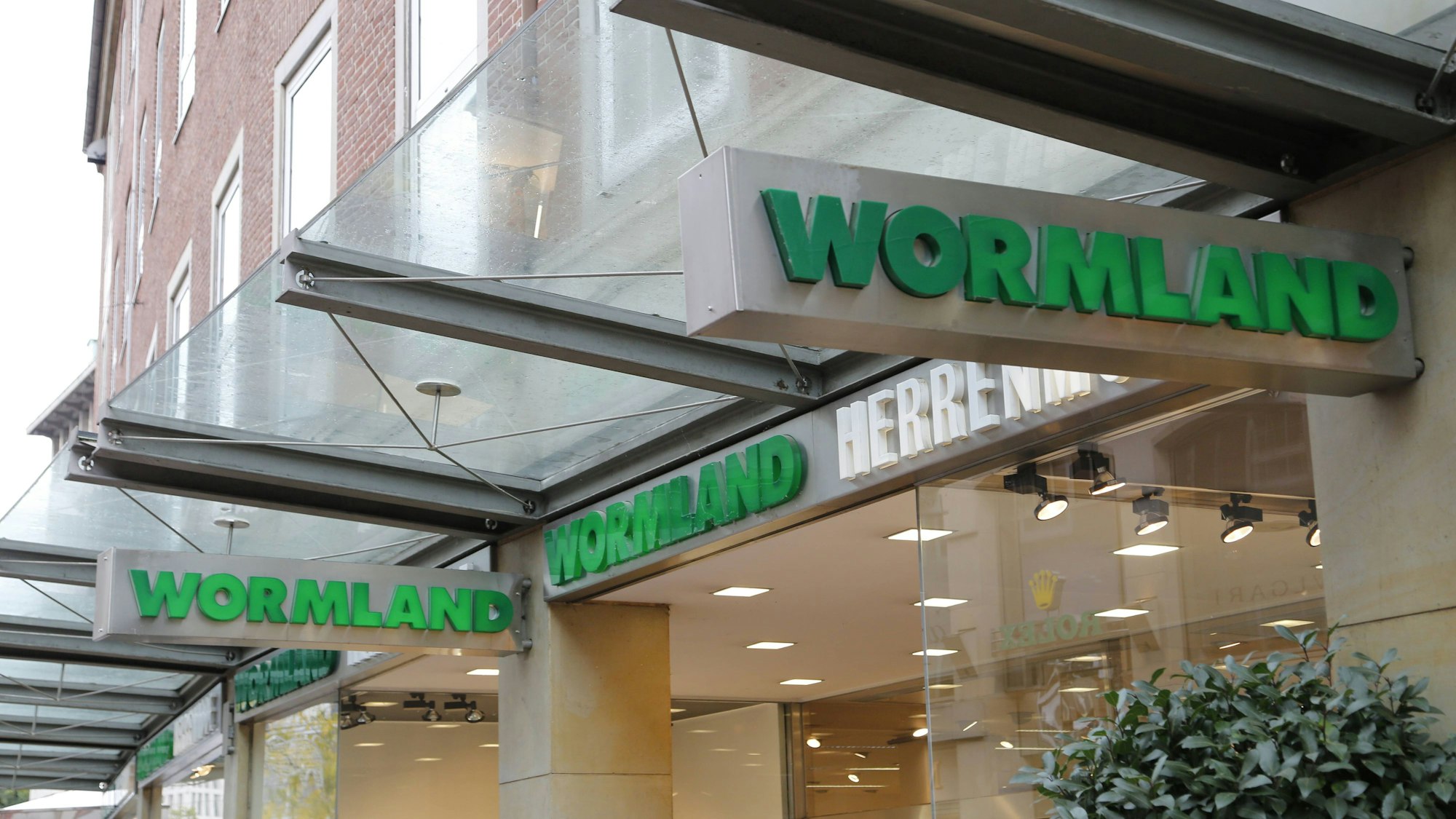 Die Herrenmodekette Wormland ist mit zwölf Filialen in zehn deutschen Städten vertreten, davon befinden sich vier Filialen in Nordrhein-Westfalen. Eine Wormland-Filiale in Bremen.