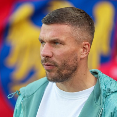 Lukas Podolski, lange erfolgreicher Spieler für den 1. FC Köln, ärgert sich üben den Rückrunden-Start des FC. (Archivbild)