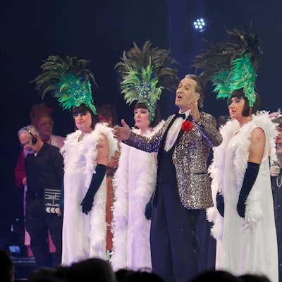 150 Jahre Divertissementchen: Premiere von „Zillche en Jefahr“.