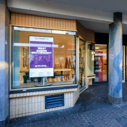 Das Café Bach von außen.