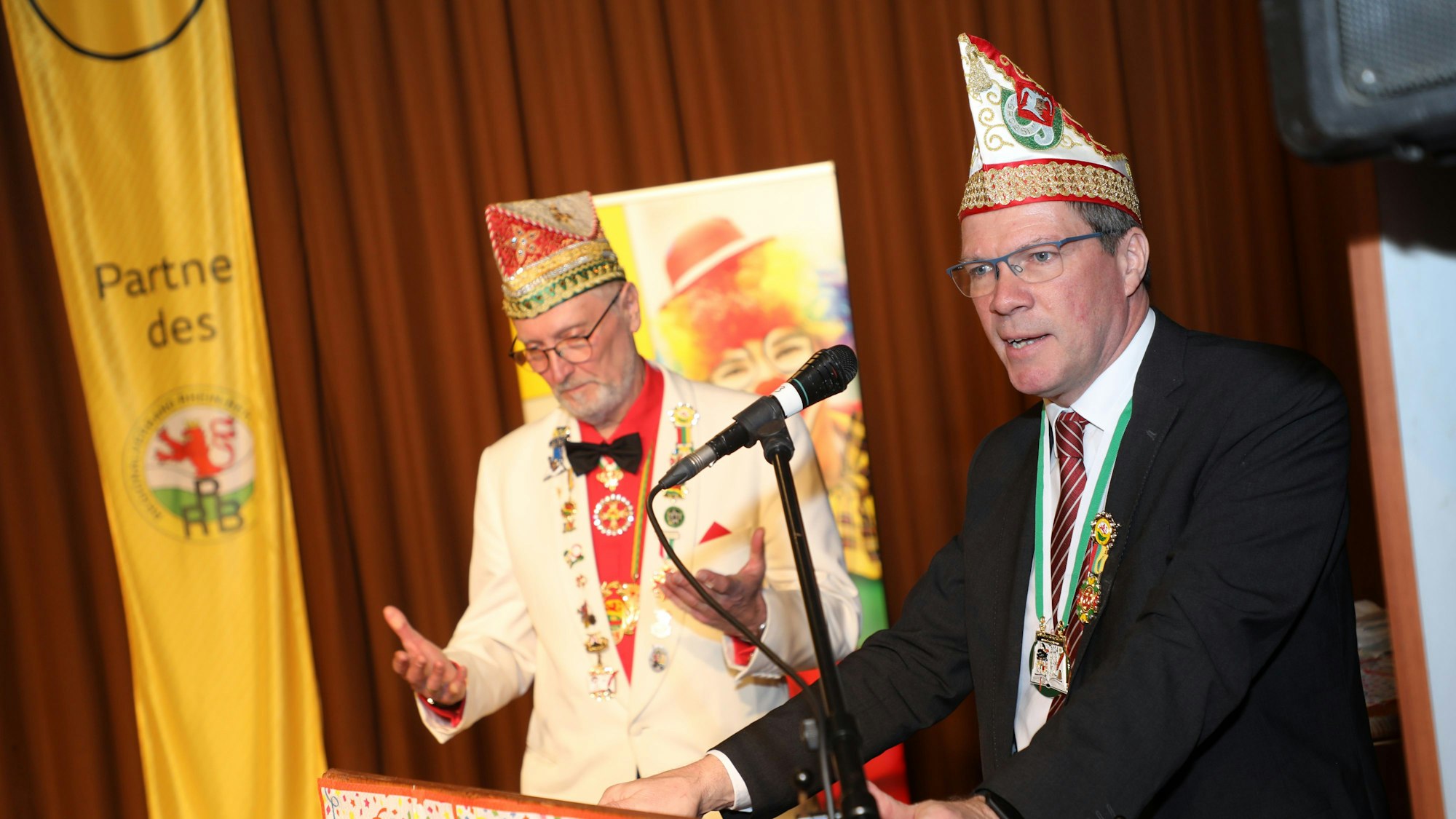 Vom „karnevalsbegeisterten Kreis“ spricht Landrat Santelmann.