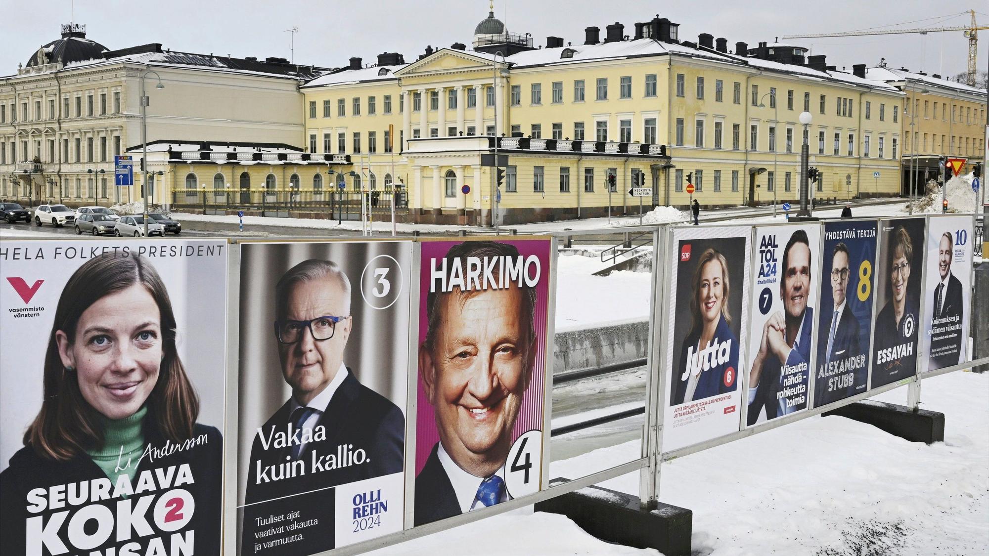 Wahlkampfplakate der finnischen Präsidentschaftskandidaten. Die erste Runde der finnischen Präsidentschaftswahlen findet am 28. Januar 2024 statt.