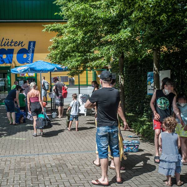 Der Eingang des Freibads Leichlingen.